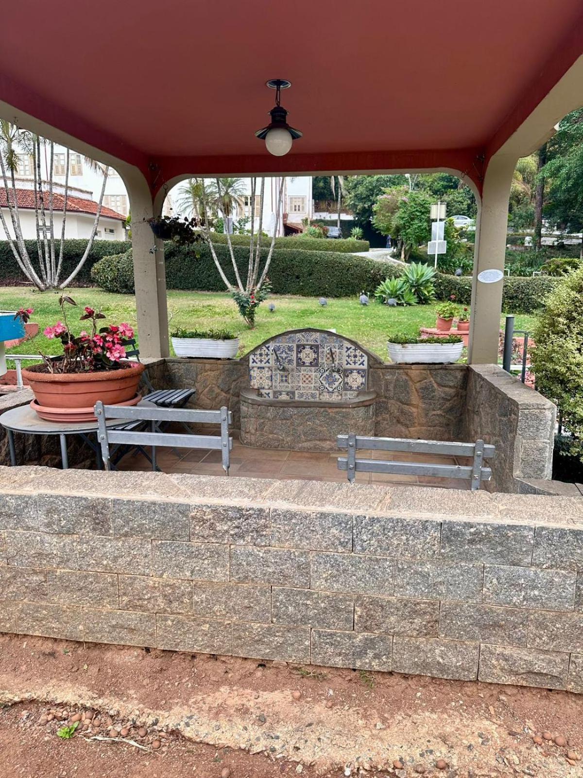 Apartamento Condominio Quisisana Centro Pocos De Caldas Lazer Completo, Uma Estrutura De Resort Exterior foto